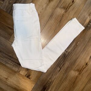 Women's White Distressed High Rise Skinny Jeans